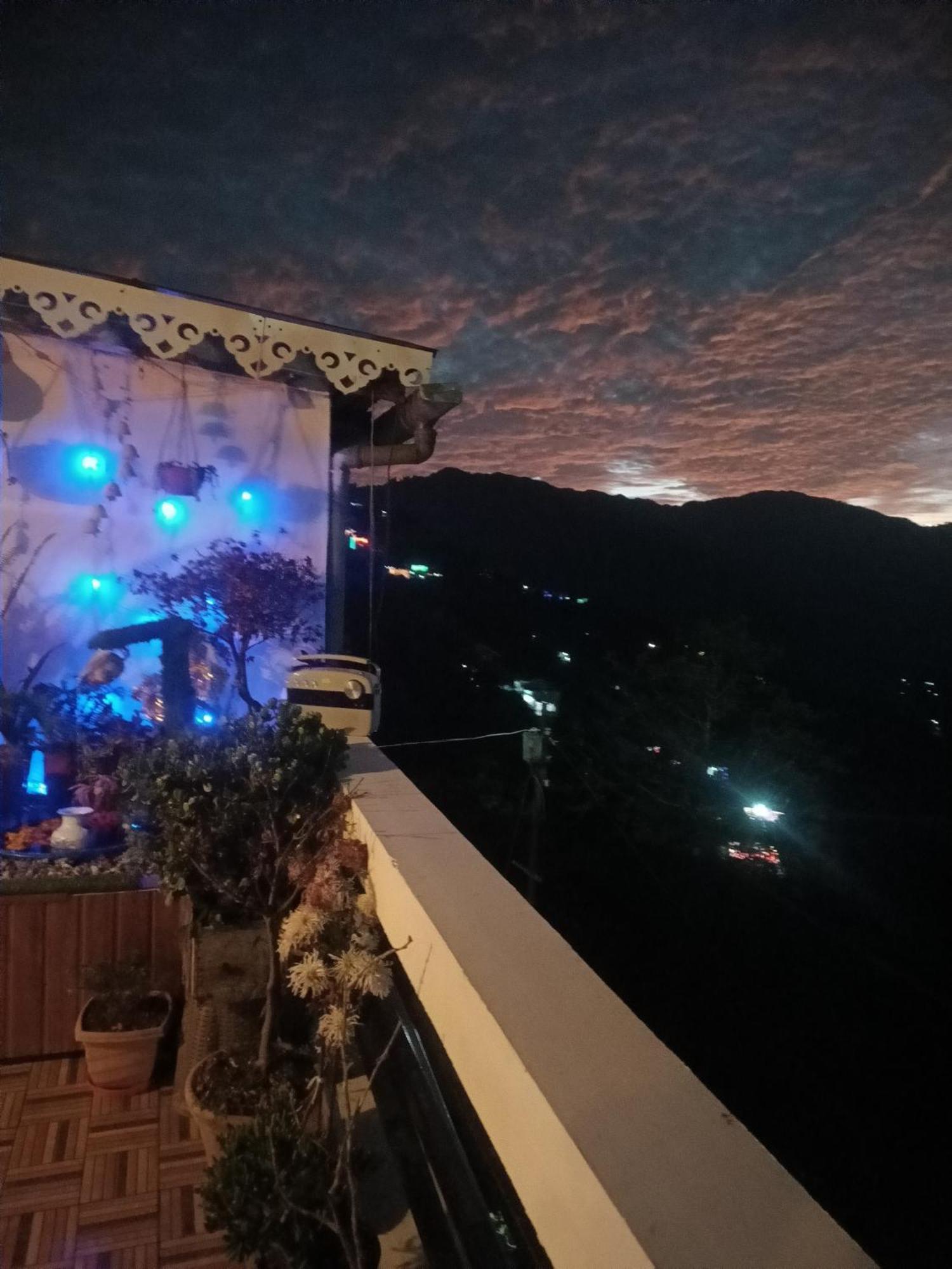 The Sunset Nest Offbeat Homestay Дарджилінг Екстер'єр фото