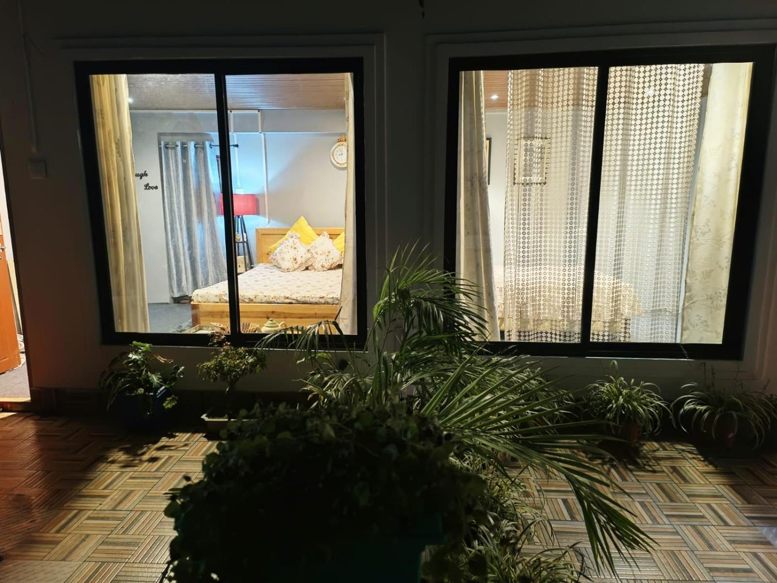 The Sunset Nest Offbeat Homestay Дарджилінг Екстер'єр фото